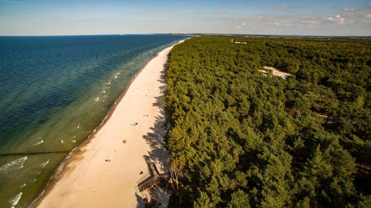 Pelikan Resort Dzwirzyno - Domki Przy Plazy Bagian luar foto